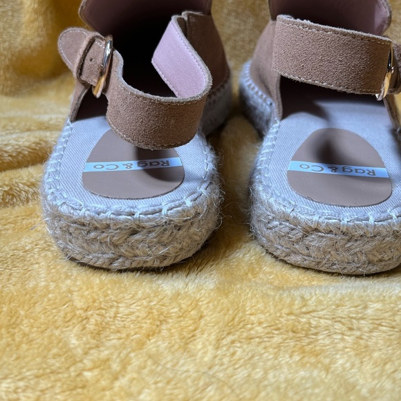 Suede slingback strap espadrilles-so cute for fall weather-worn less than 5x - Picture 4 of 11